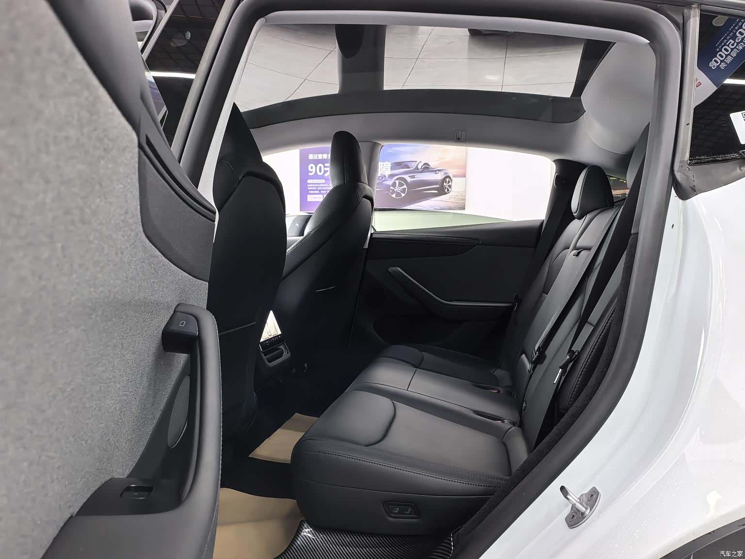 Tesla Model Y, 2025 7