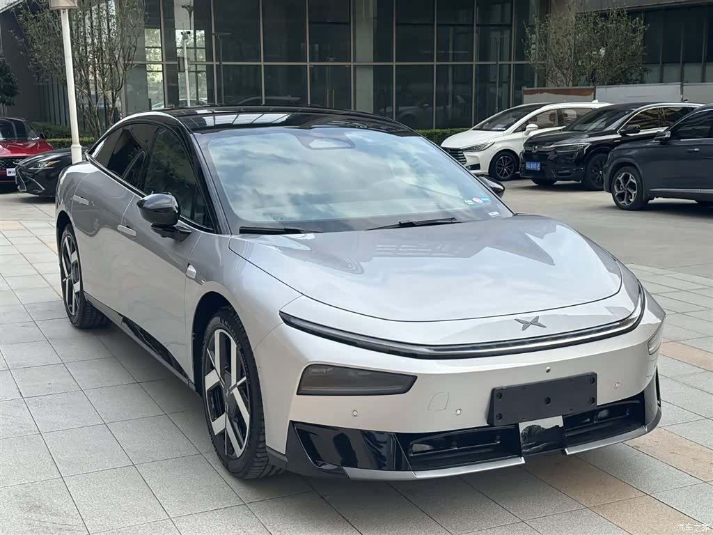 Xpeng P7, 2026 все фото
