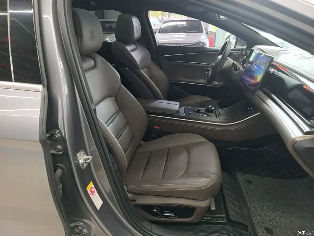 BYD Han, 2022 25
