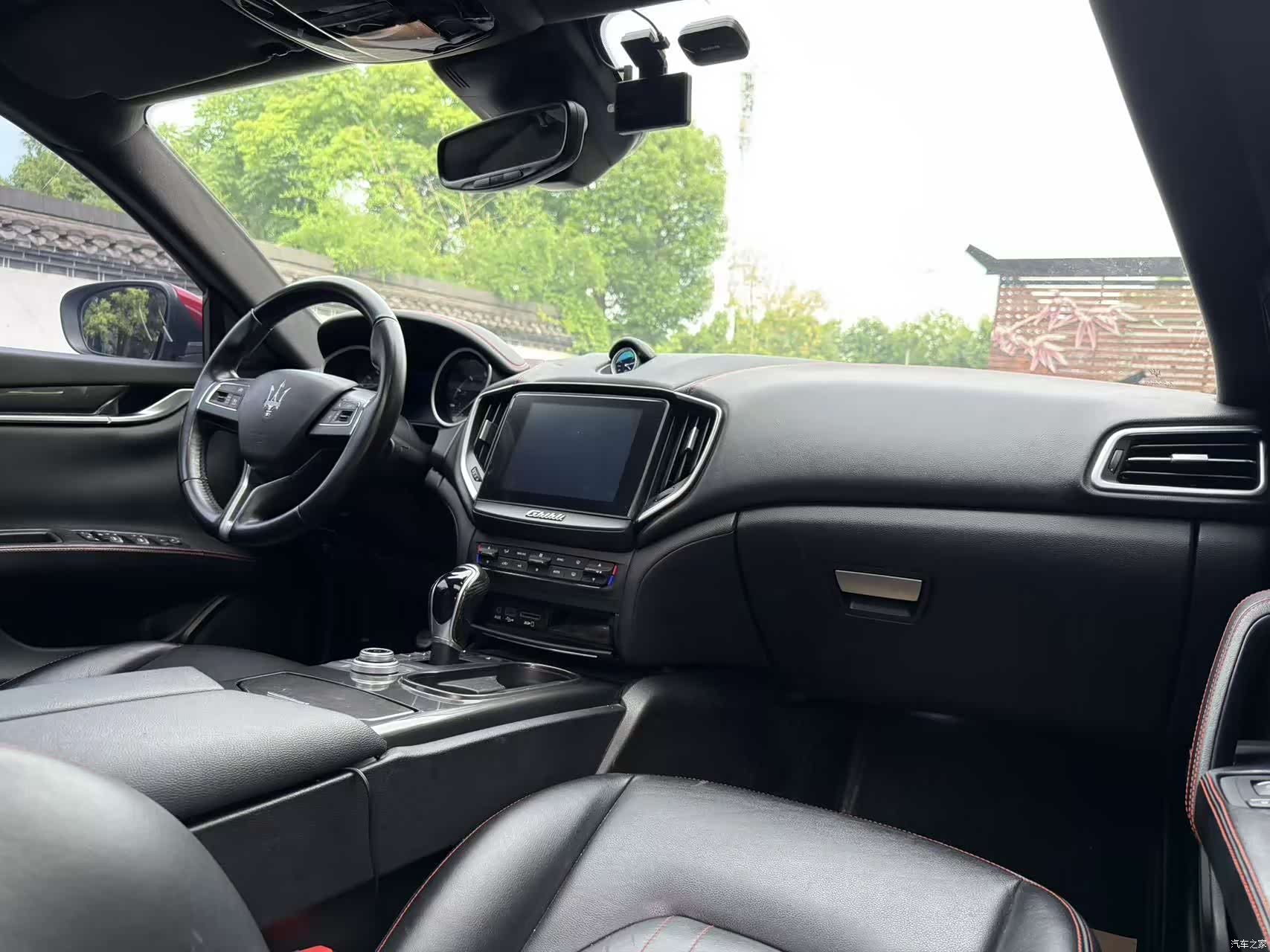 Maserati Ghibli, 2018 8