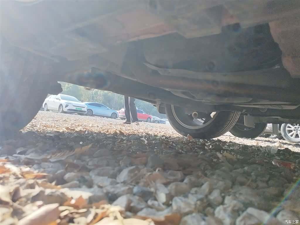 Geely S1, 2019 17