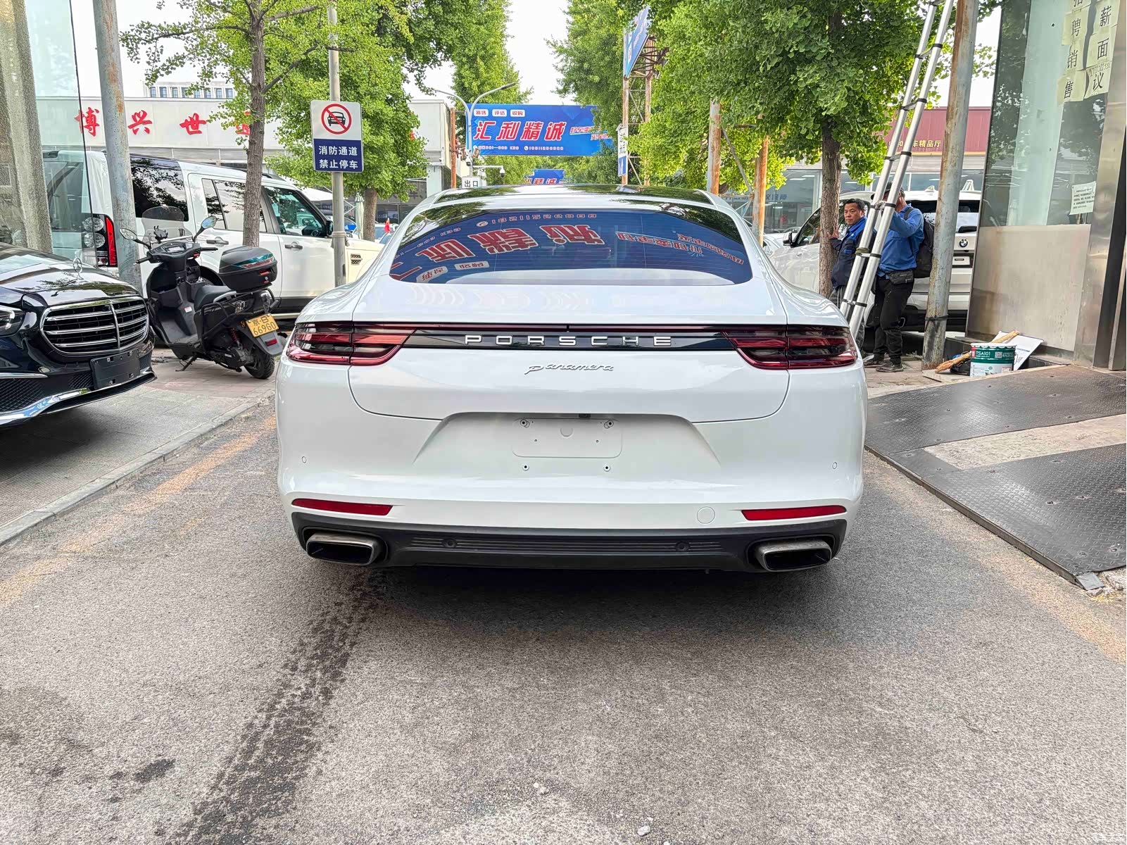 Porsche Panamera, 2017 все фото