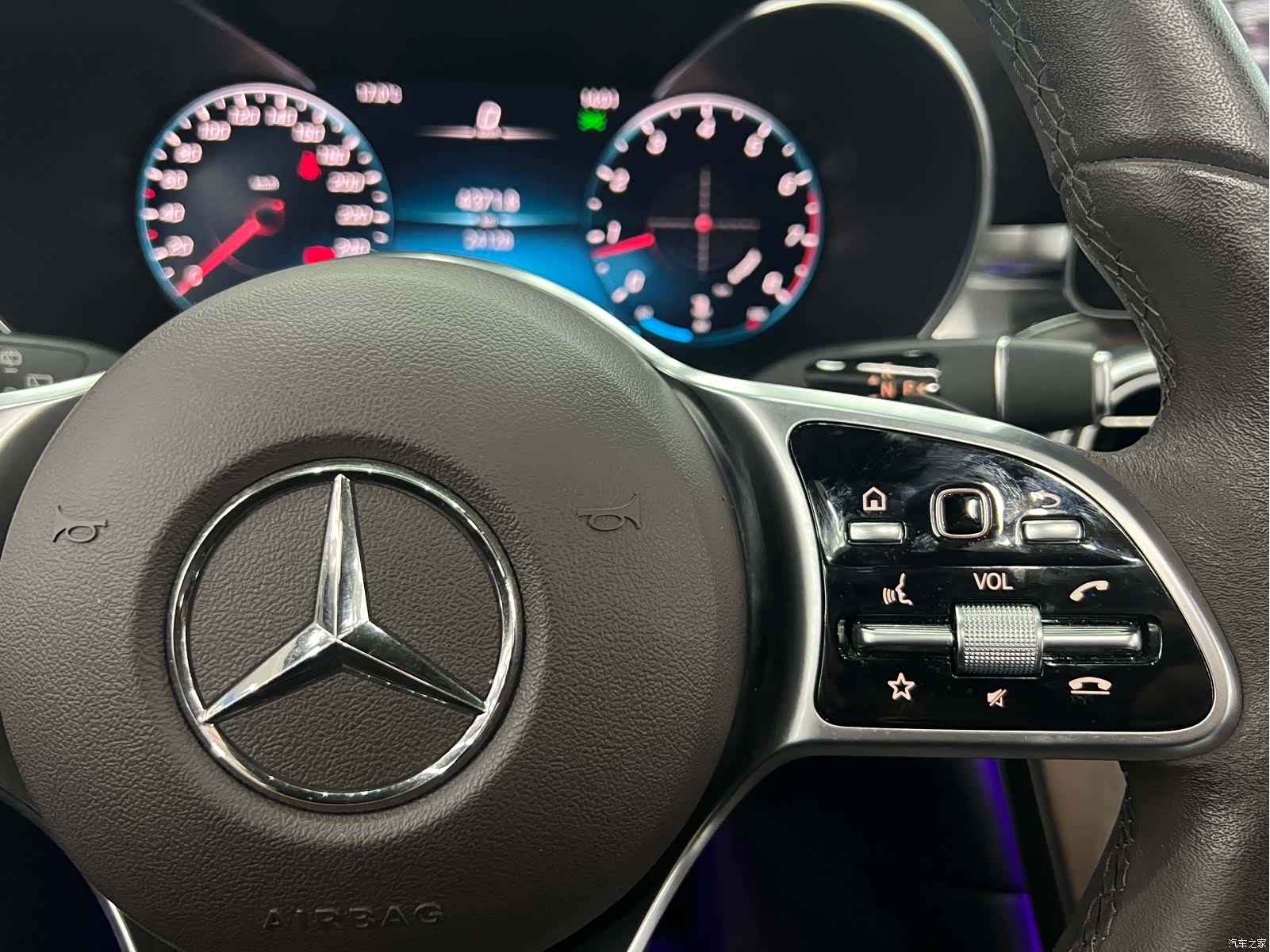 Mercedes-Benz GLC, 2023 19
