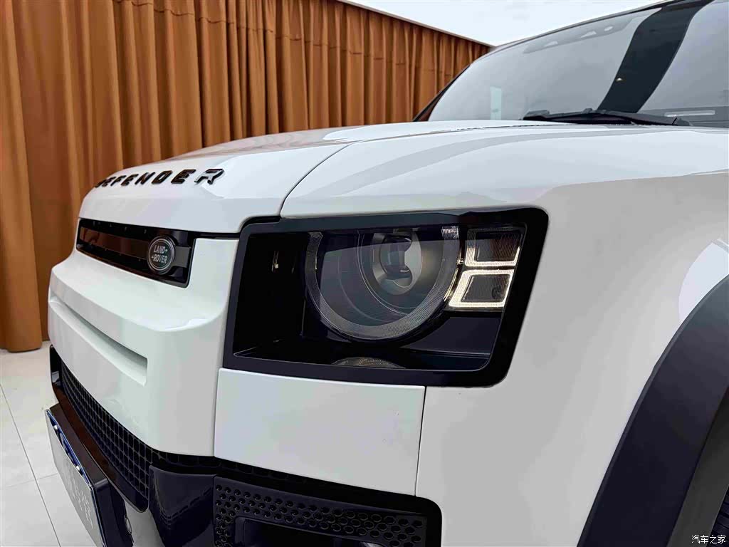 Land Rover Defender, 2021 14