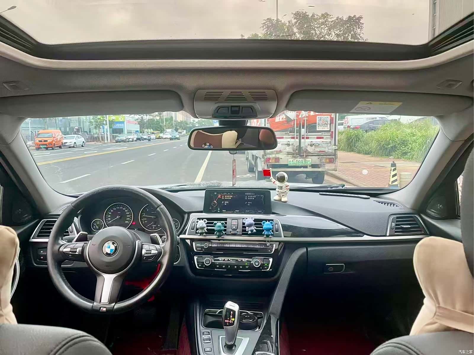 BMW 3 Series, 2017 все фото