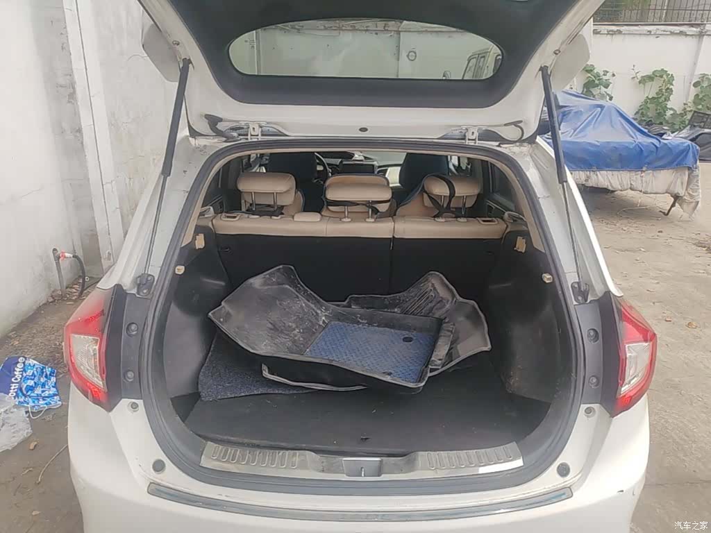Honda Jade, 2014 19