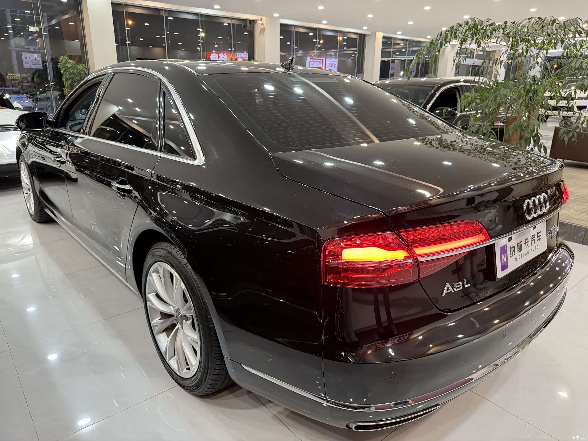 Audi A8L, 2015 4