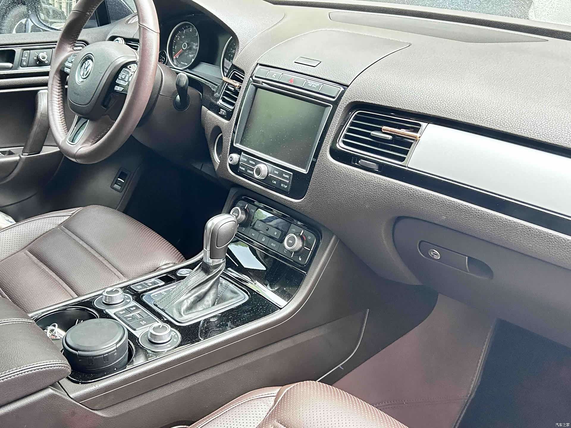 Volkswagen Touareg, 2018 10