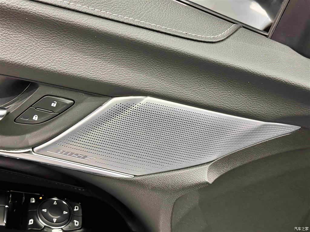 Cadillac CT4, 2022 13