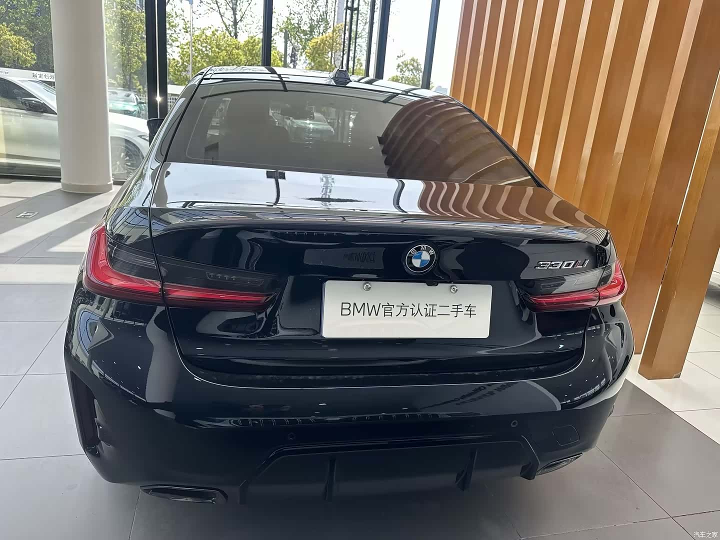 BMW 3 Series, 2025 10