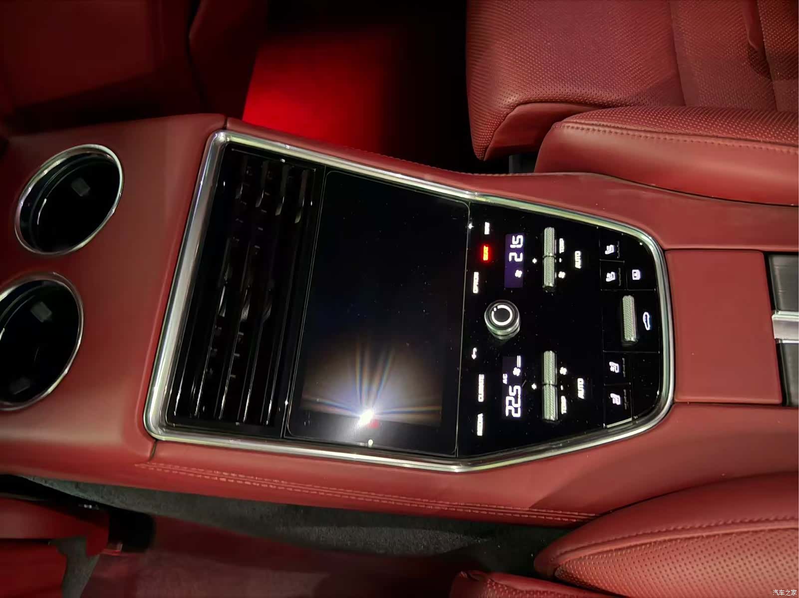 Porsche Panamera, 2022 9