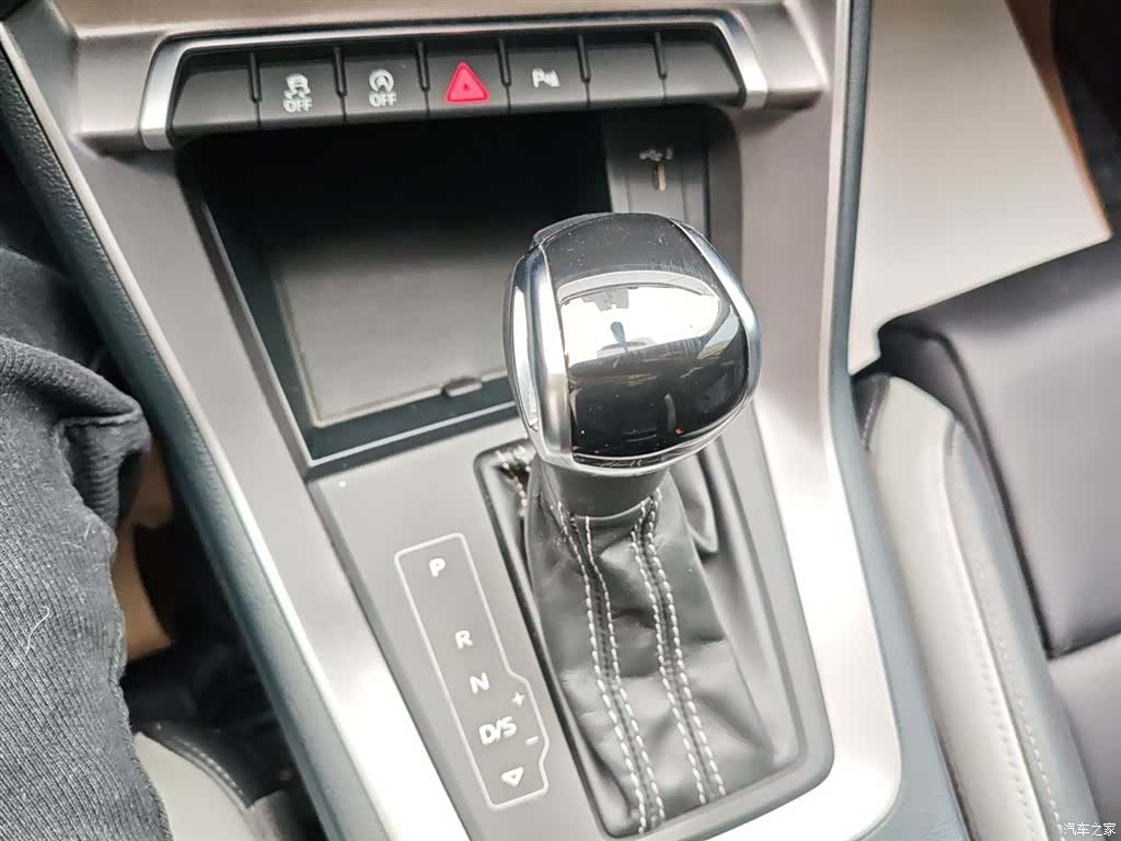 Audi Q3, 2021 14