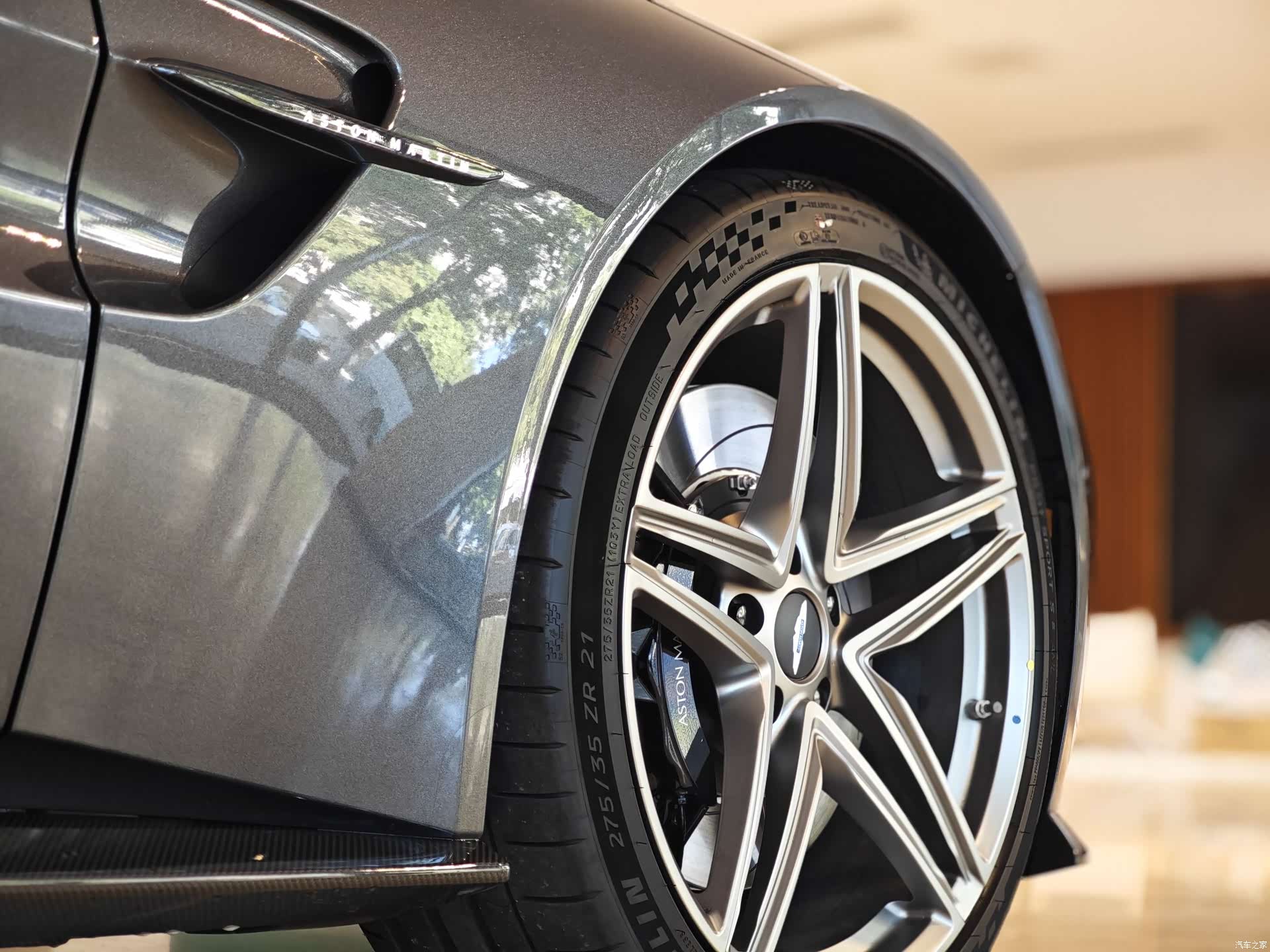 Aston Martin Vantage, 2024 6