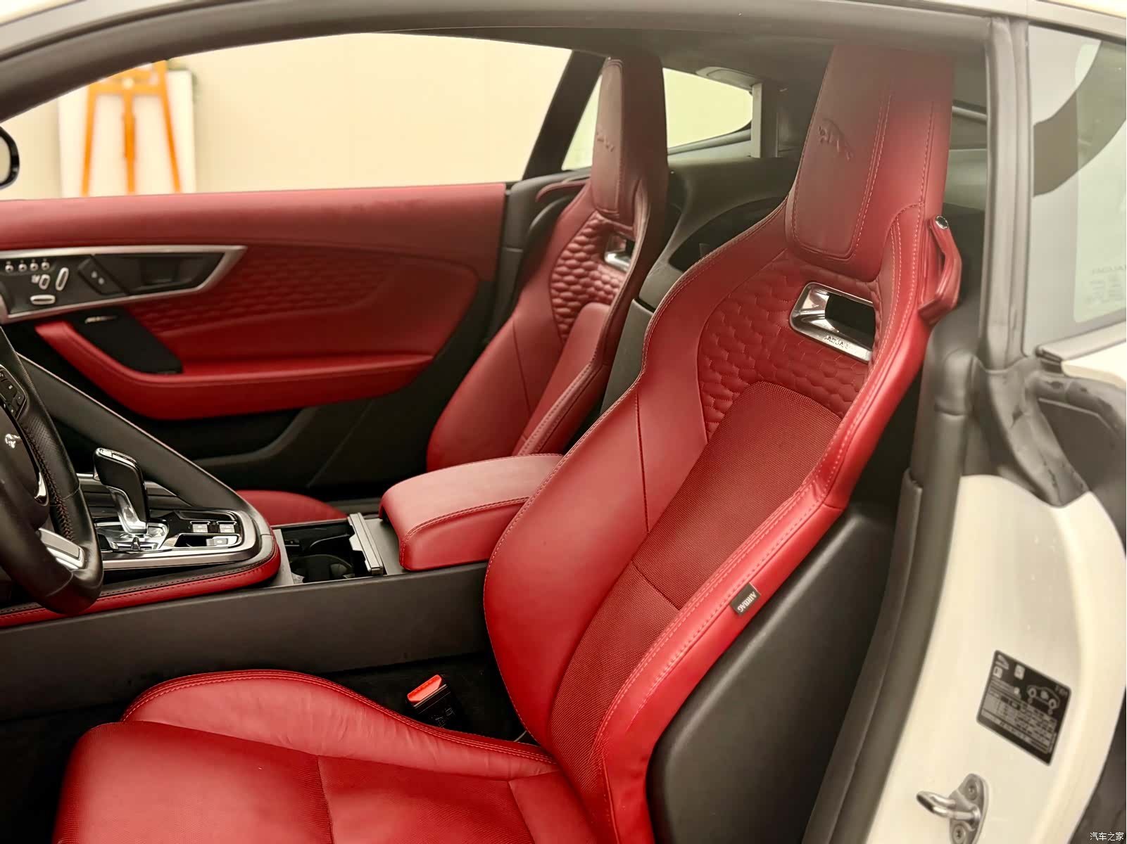 Jaguar F-TYPE, 2022 15