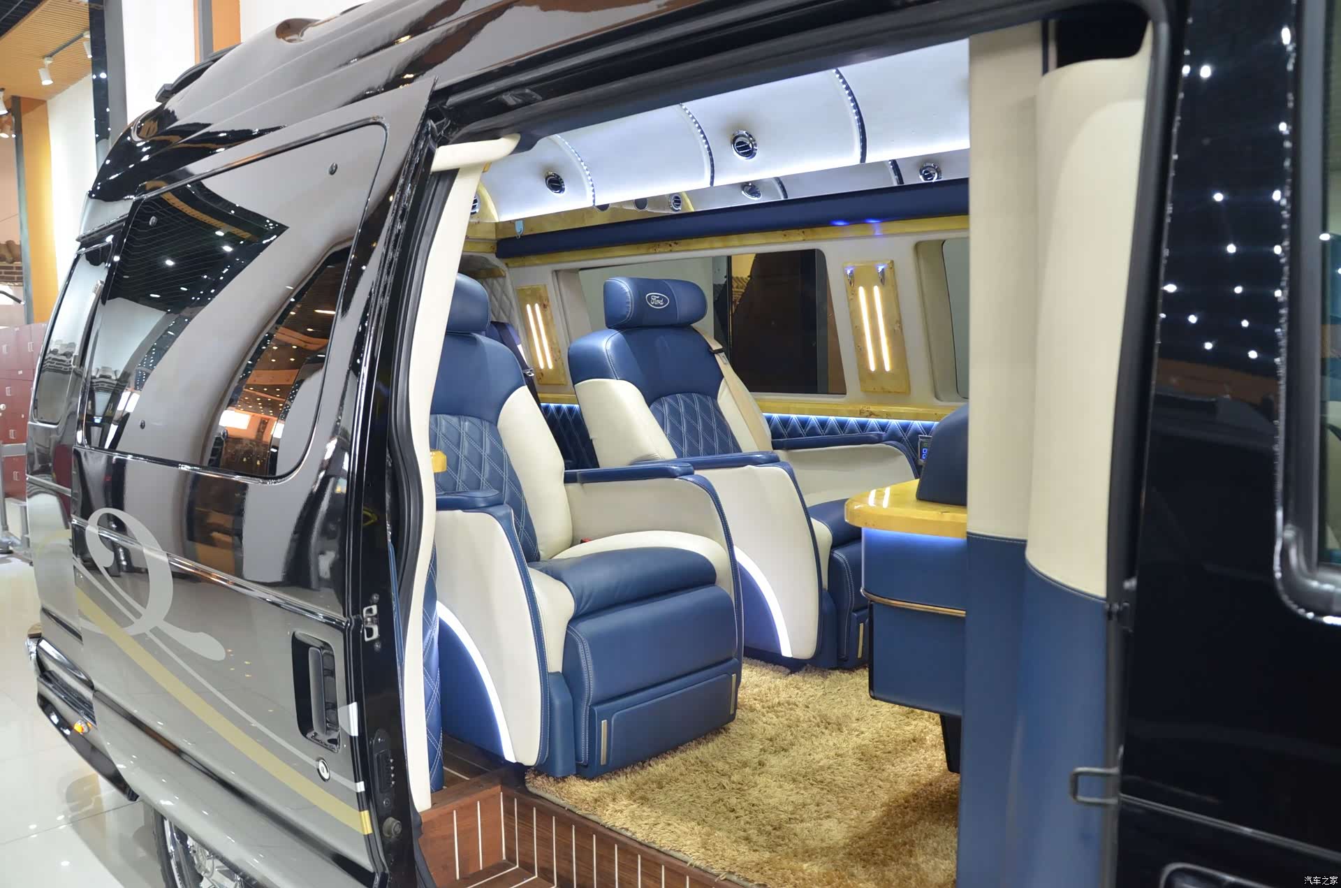 Ford E350, 2017 все фото