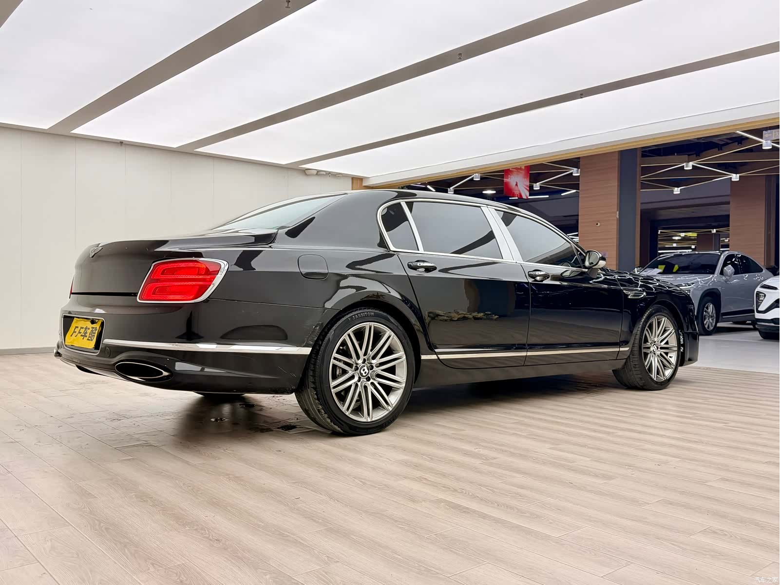 Bentley Flying Spur, 2010 11