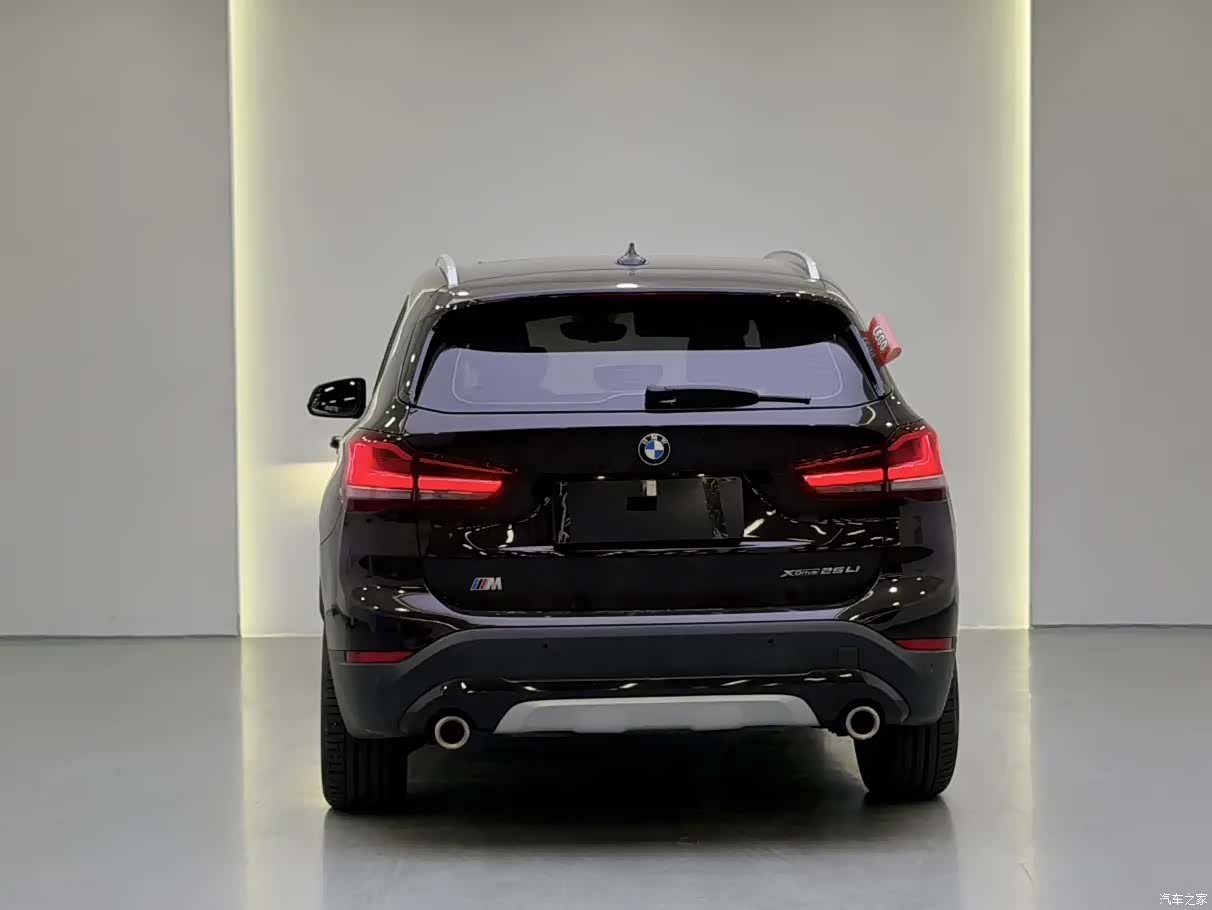 BMW X1, 2020 все фото