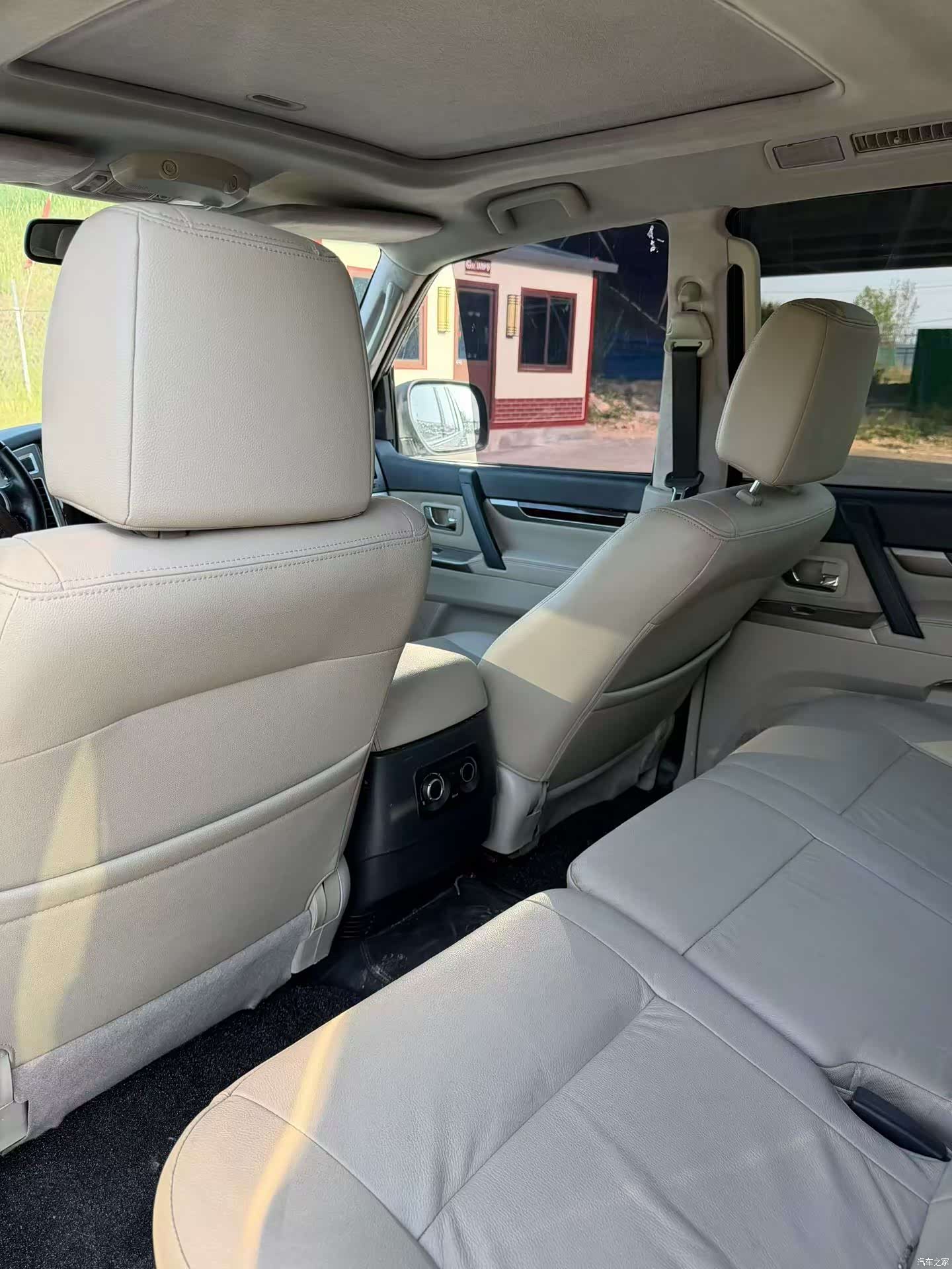 Mitsubishi Pajero, 2020 все фото