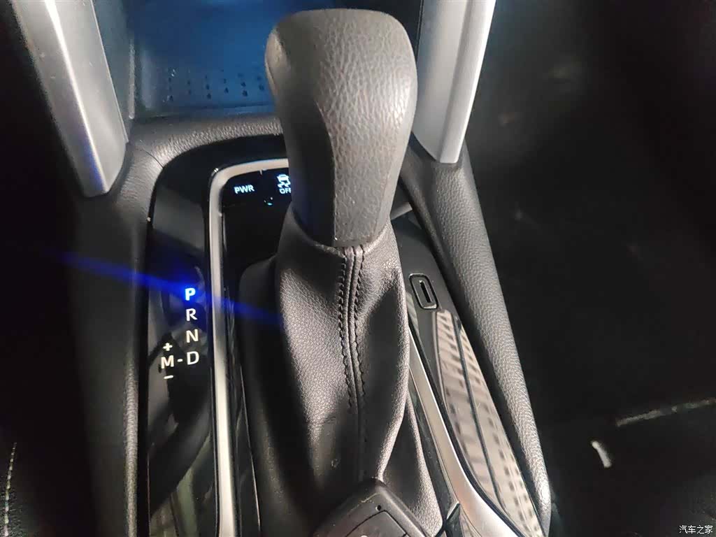 Toyota Frontlander, 2022 9