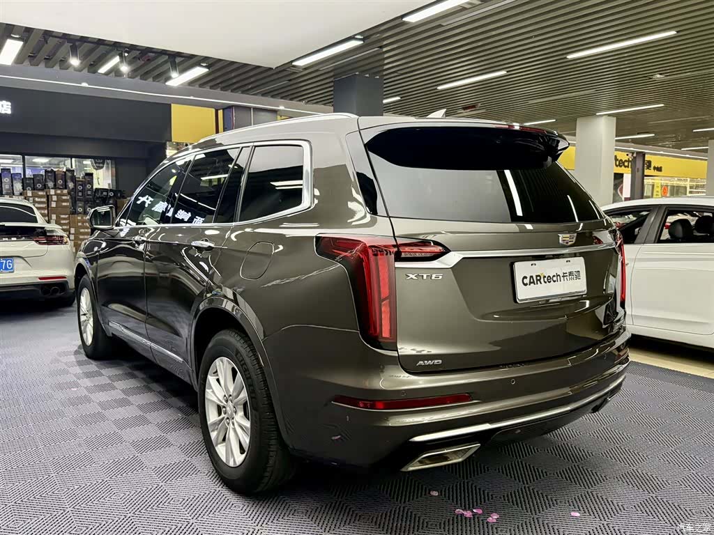 Cadillac XT6, 2023 4