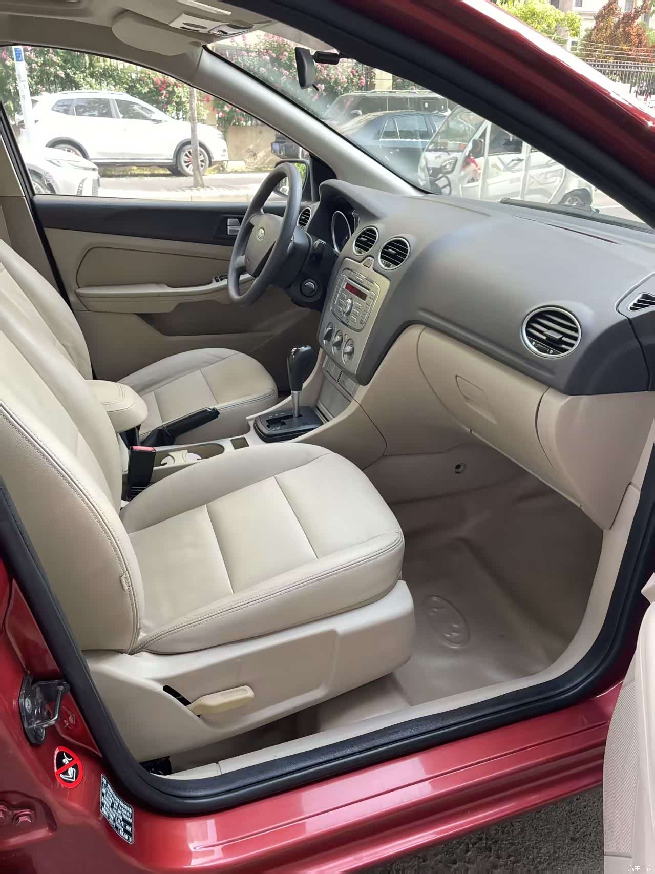 Ford Focus, 2011 7
