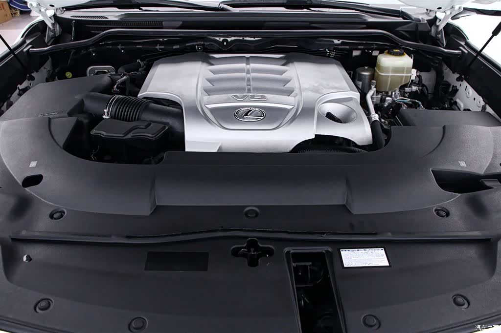 Lexus LX, 2020 17