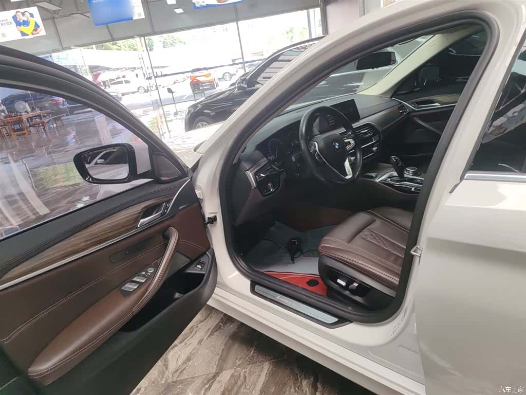 BMW 5 Series, 2019 16