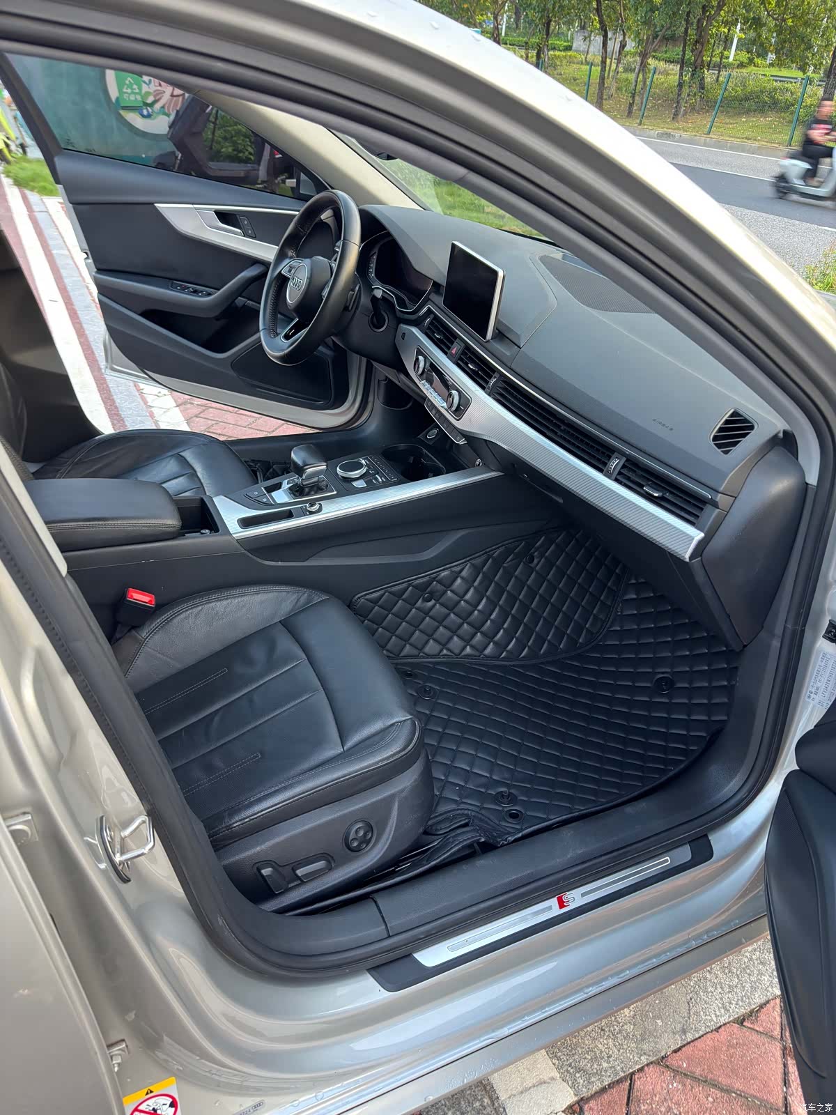 Audi A4L, 2018 7