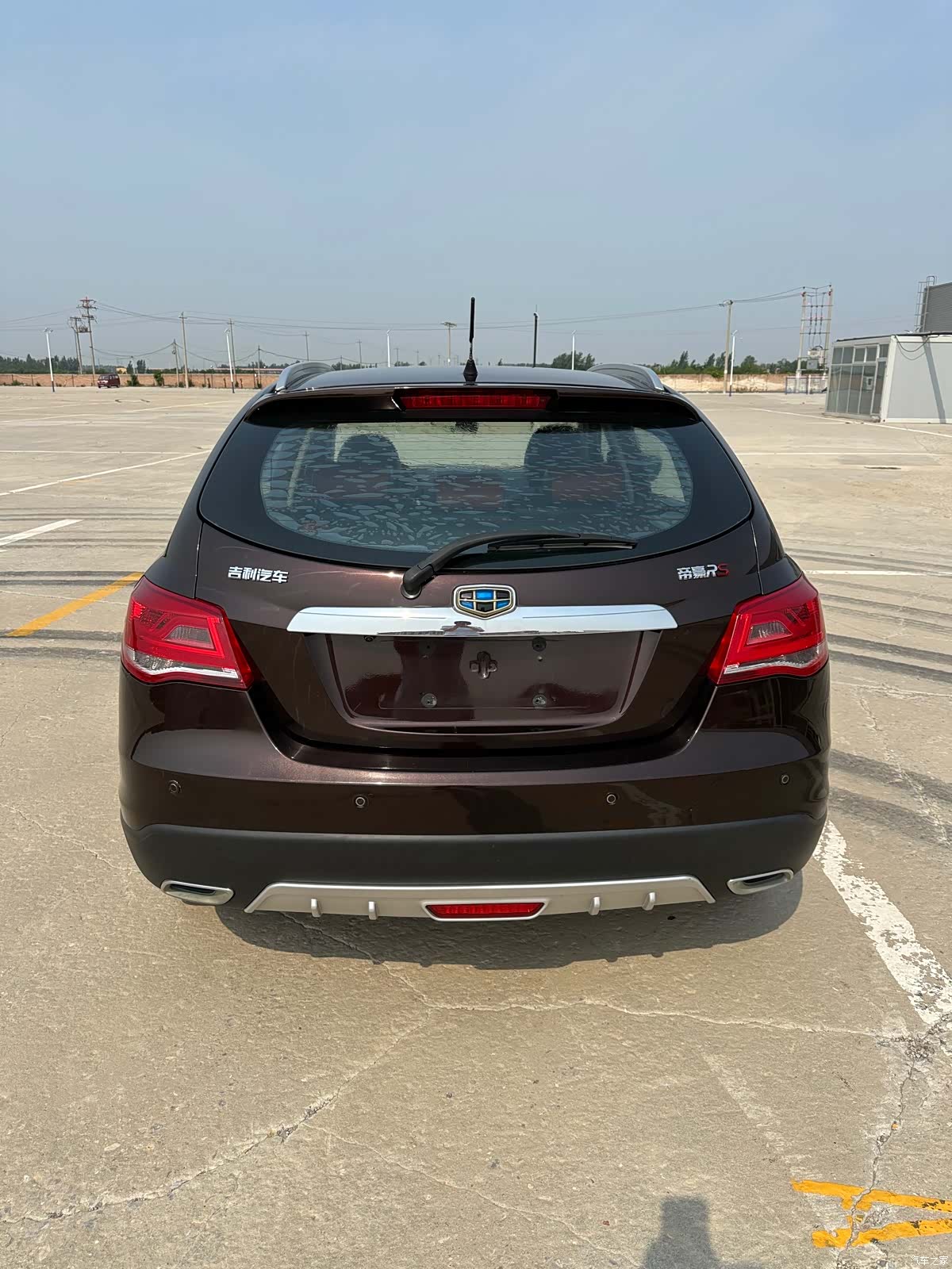 Geely Emgrand, 2016 9