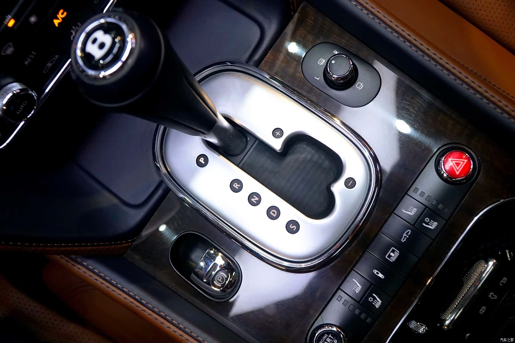 Bentley Flying Spur, 2014 19
