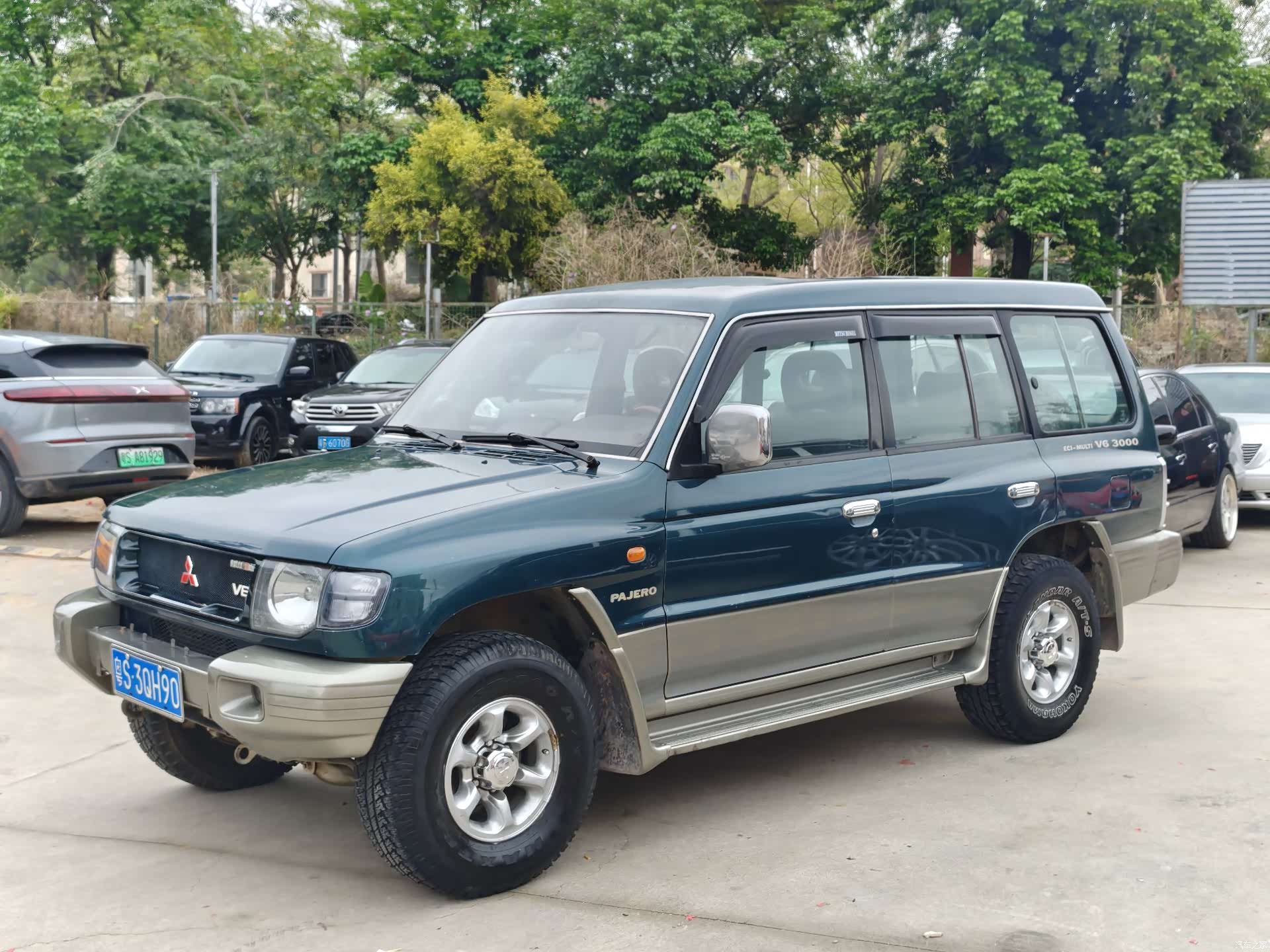 Mitsubishi Pajero, 1996 2