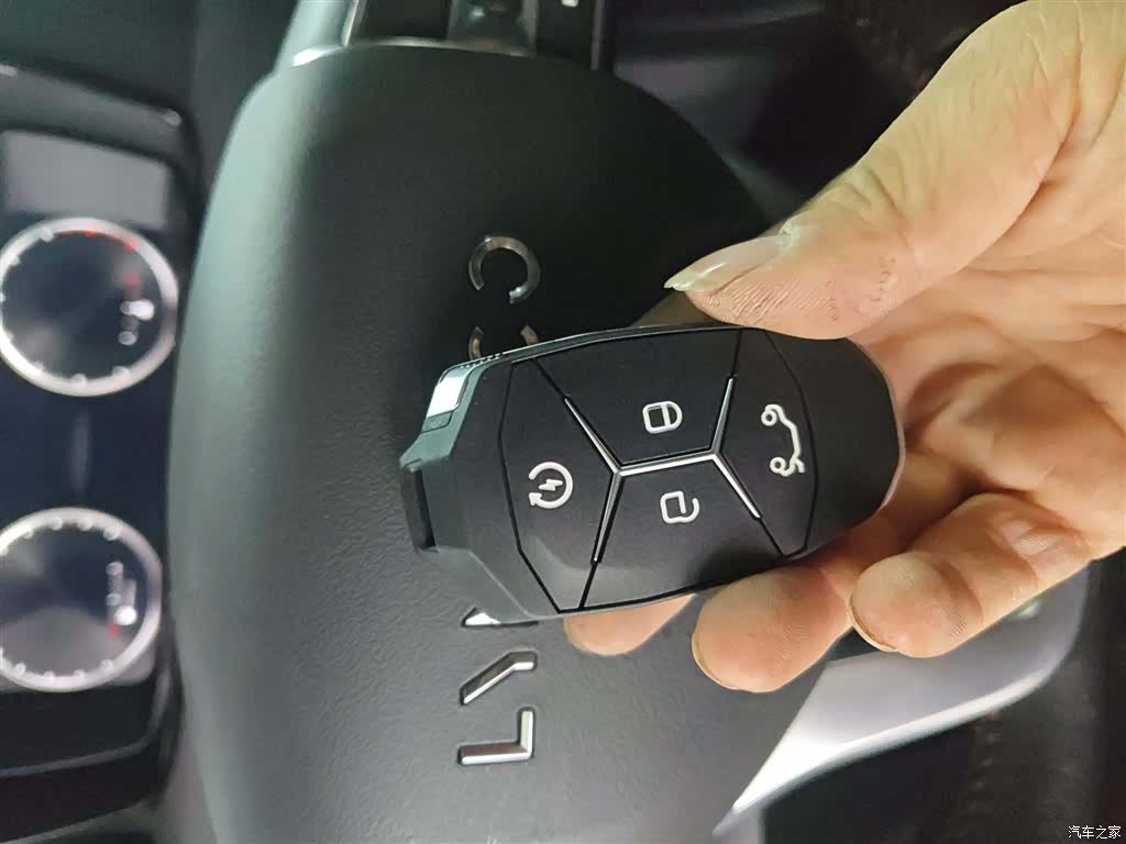 Lynk & Co 01, 2018 12