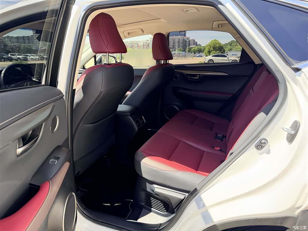 Lexus NX, 2018 15