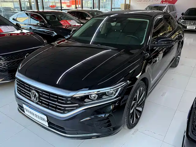 Volkswagen Passat 2023 — купить из Китая под заказ