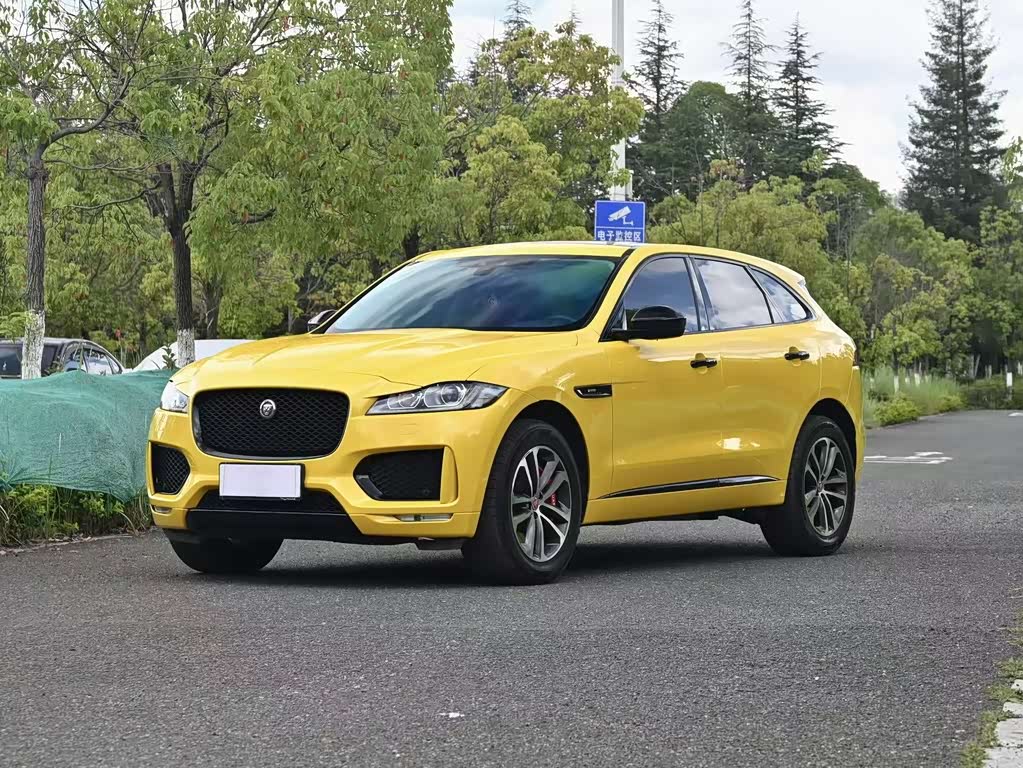 Jaguar F-PACE