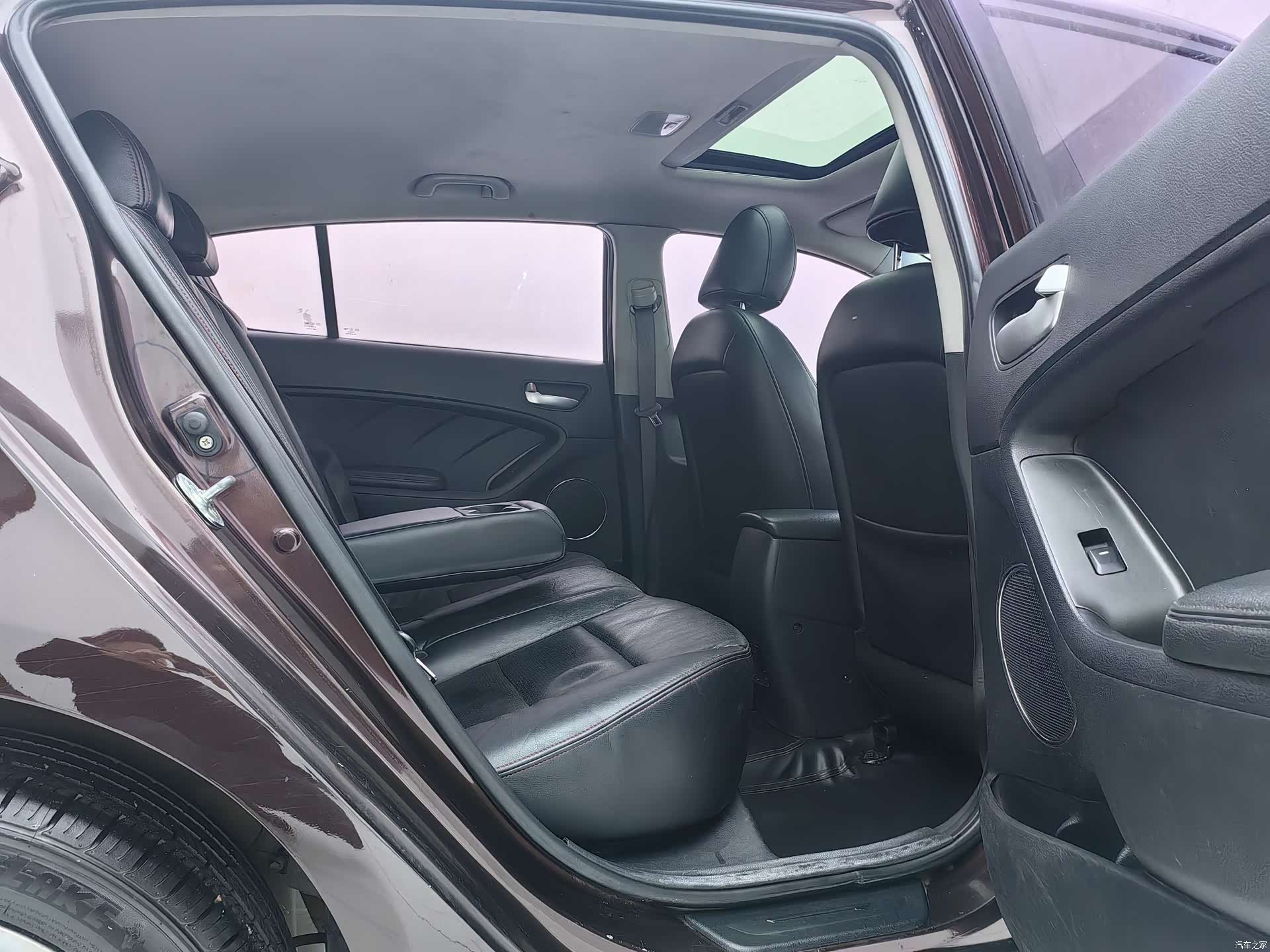 Kia K3, 2015 8