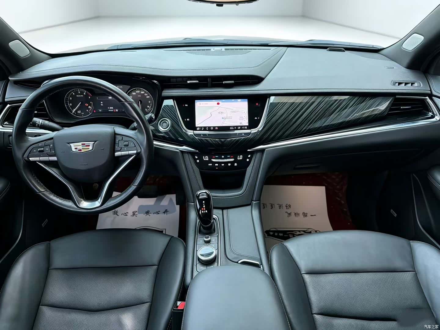 Cadillac XT6, 2022 все фото