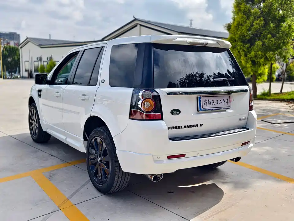 Land Rover Freelander 2