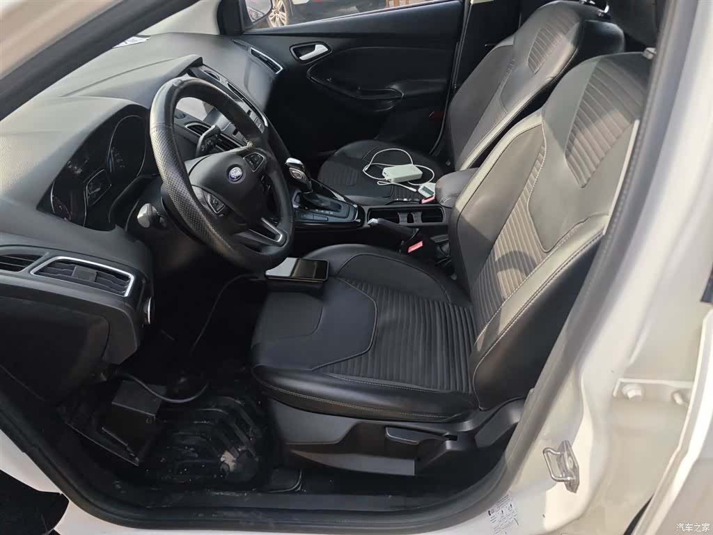 Ford Focus, 2016 11