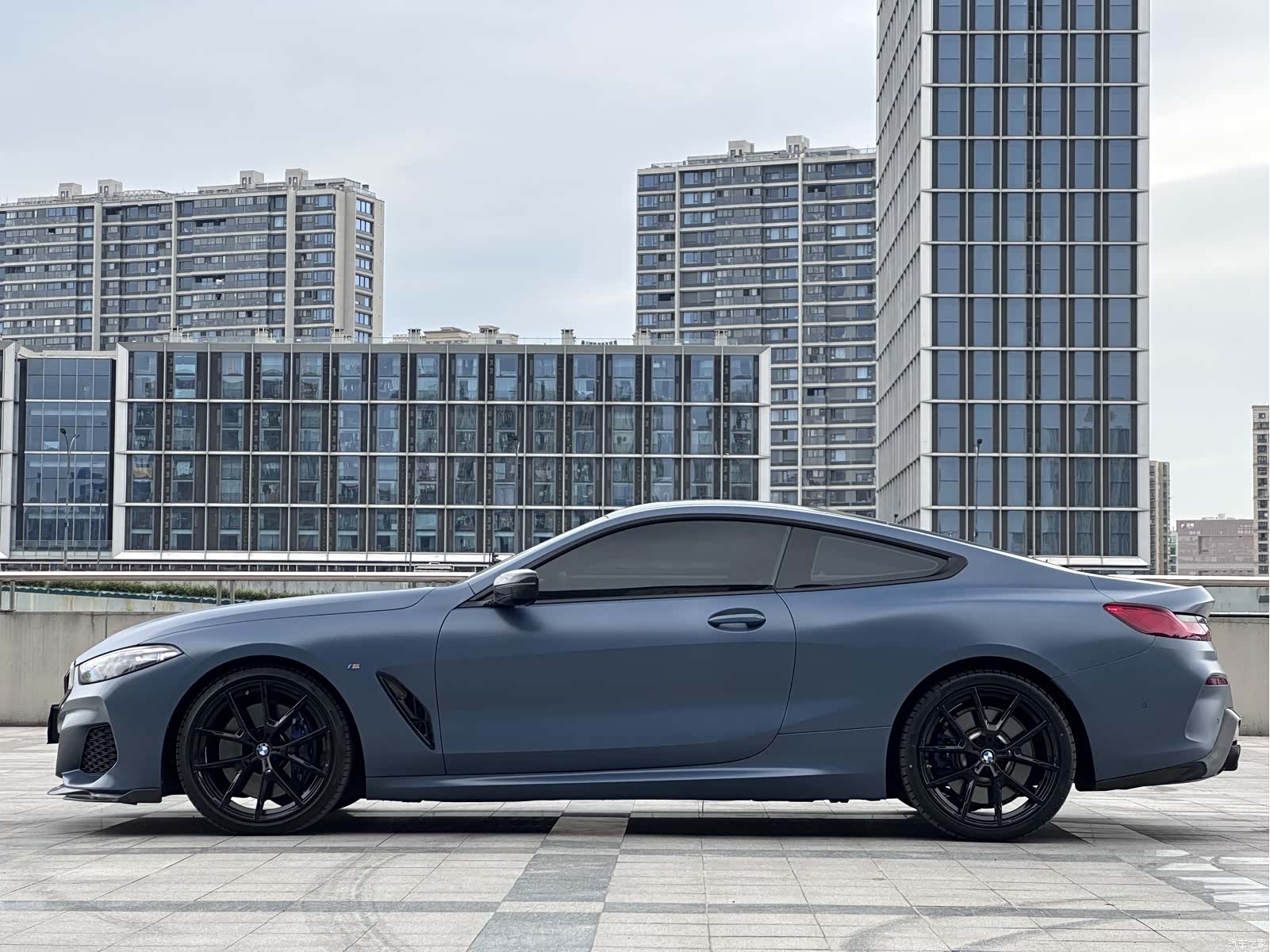 BMW 8 Series, 2020 все фото