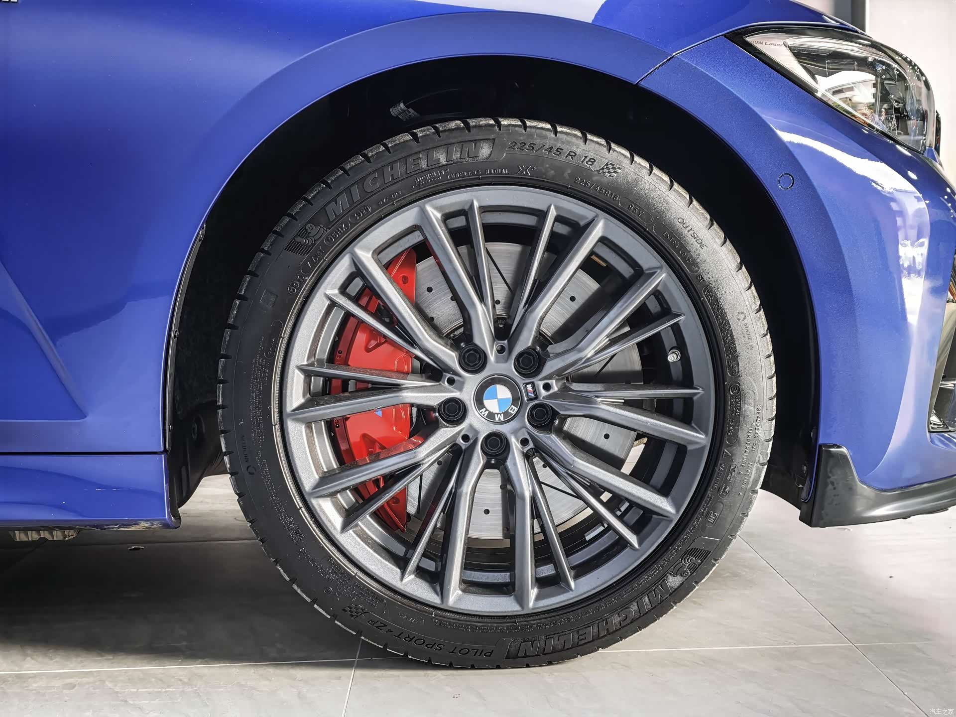 BMW 3 Series, 2020 все фото