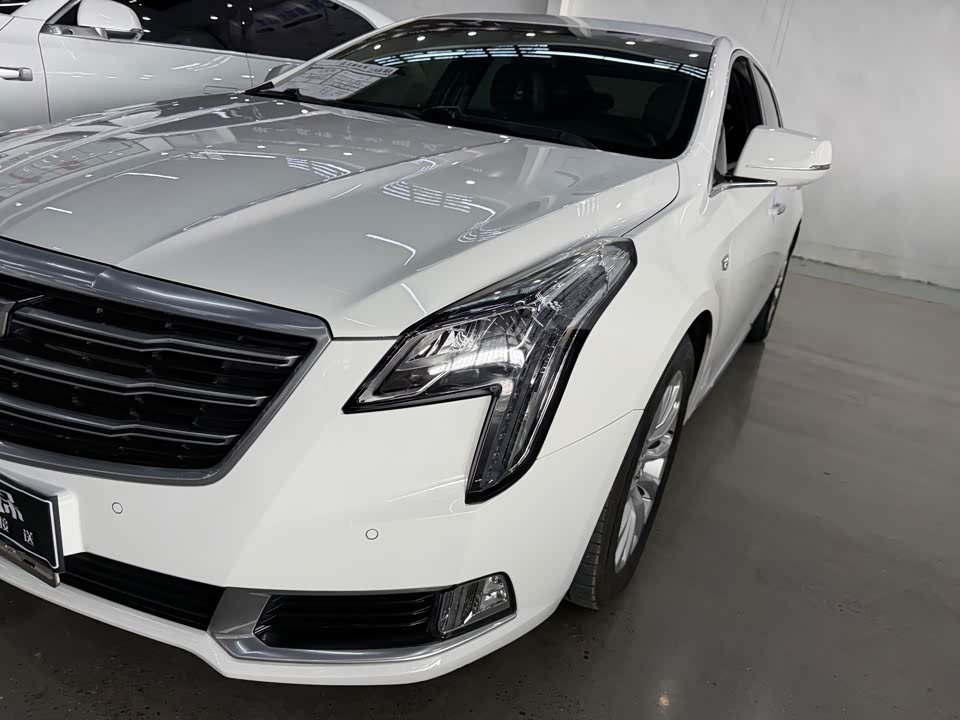 Cadillac XTS