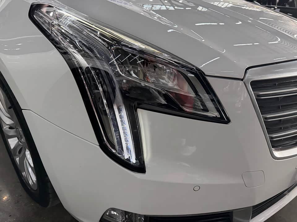 Cadillac XTS