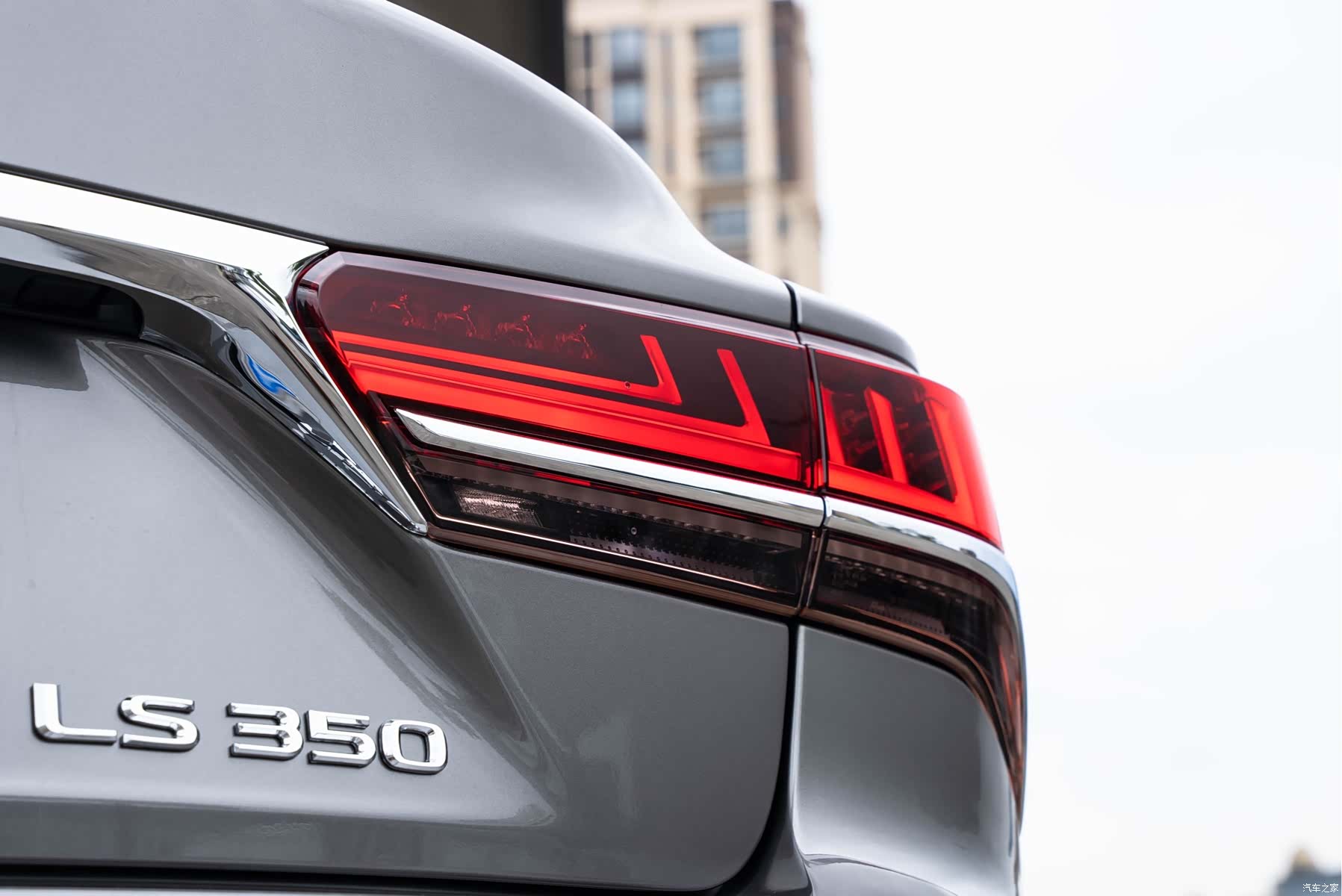 Lexus LS, 2018 7