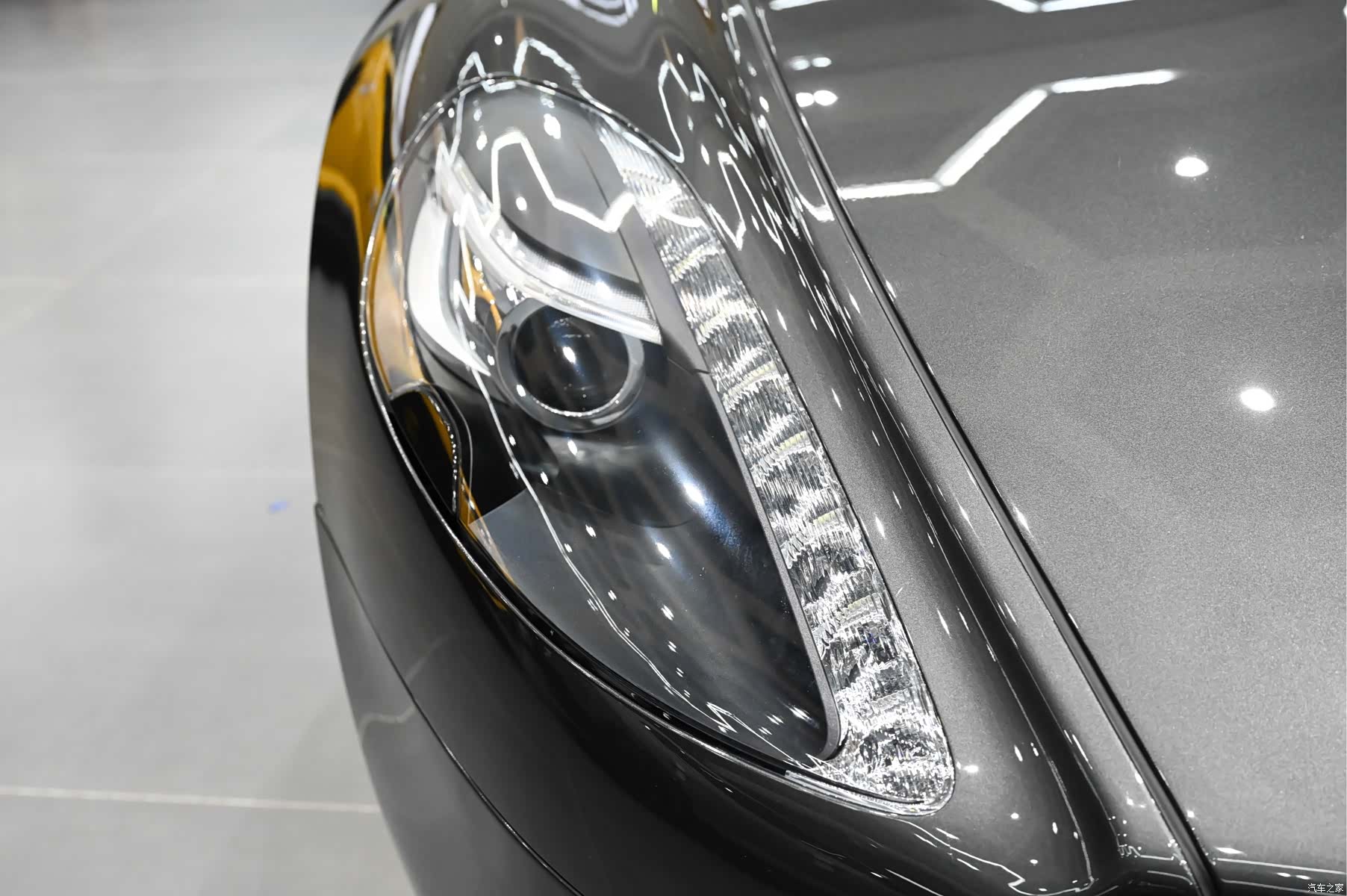 Aston Martin Rapide, 2014 27