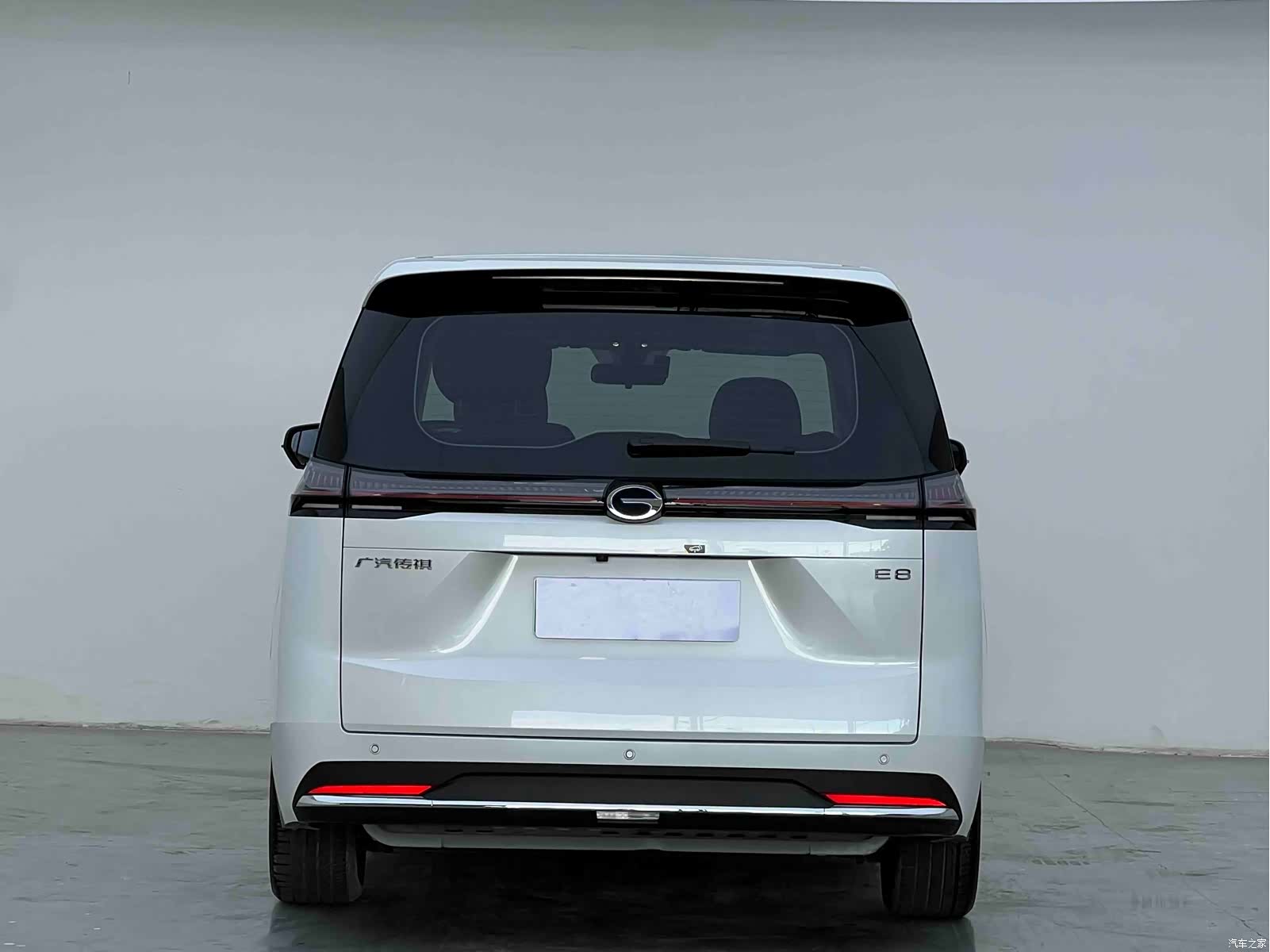 Trumpchi E8, 2025 8