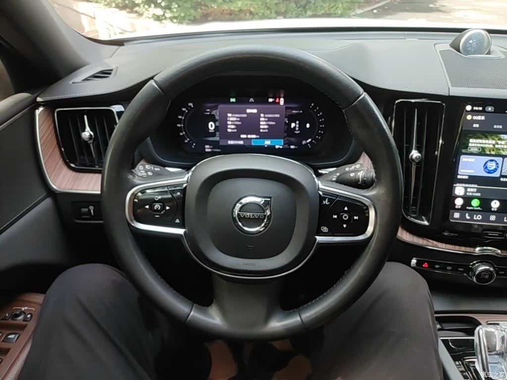 Volvo XC60, 2022 11