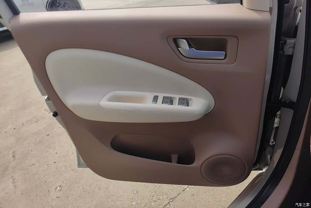 Wuling MINIEV, 2026 7