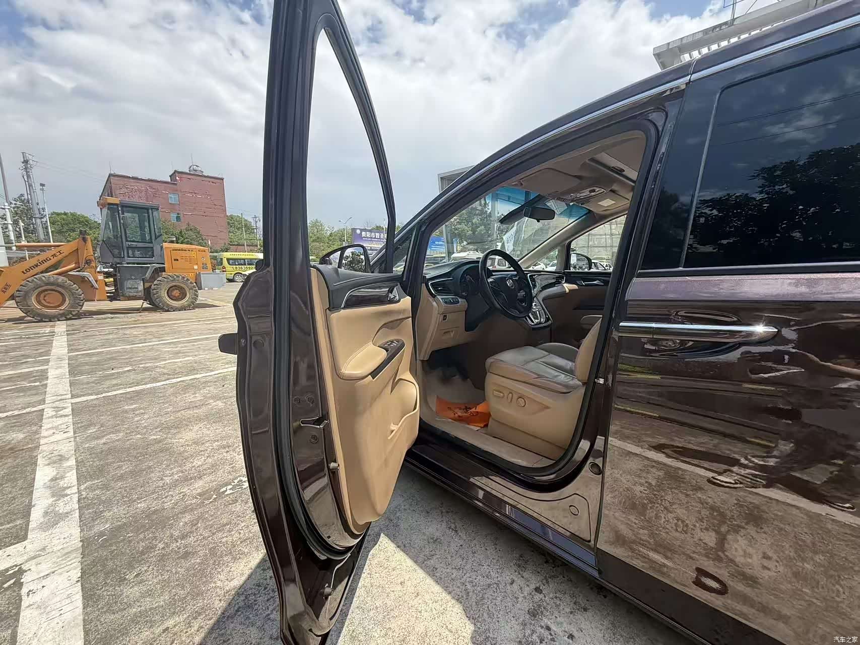 Buick GL8, 2018 12
