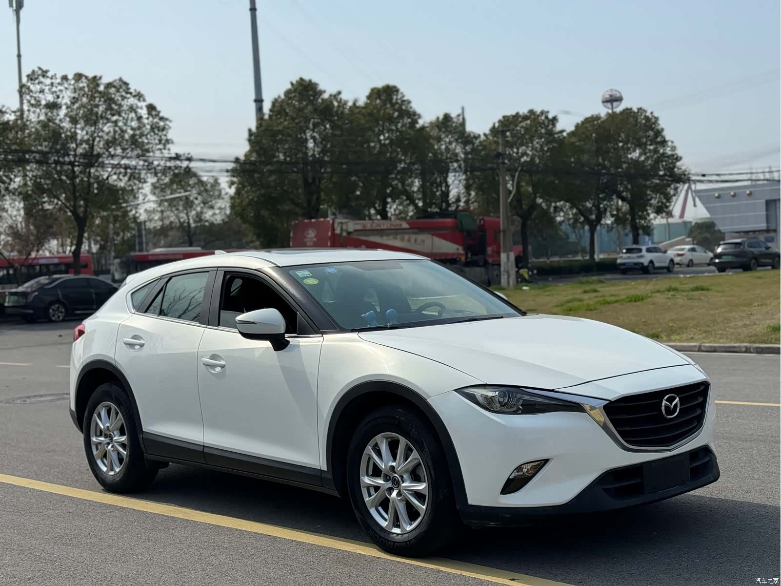 Mazda CX-4, 2016 3